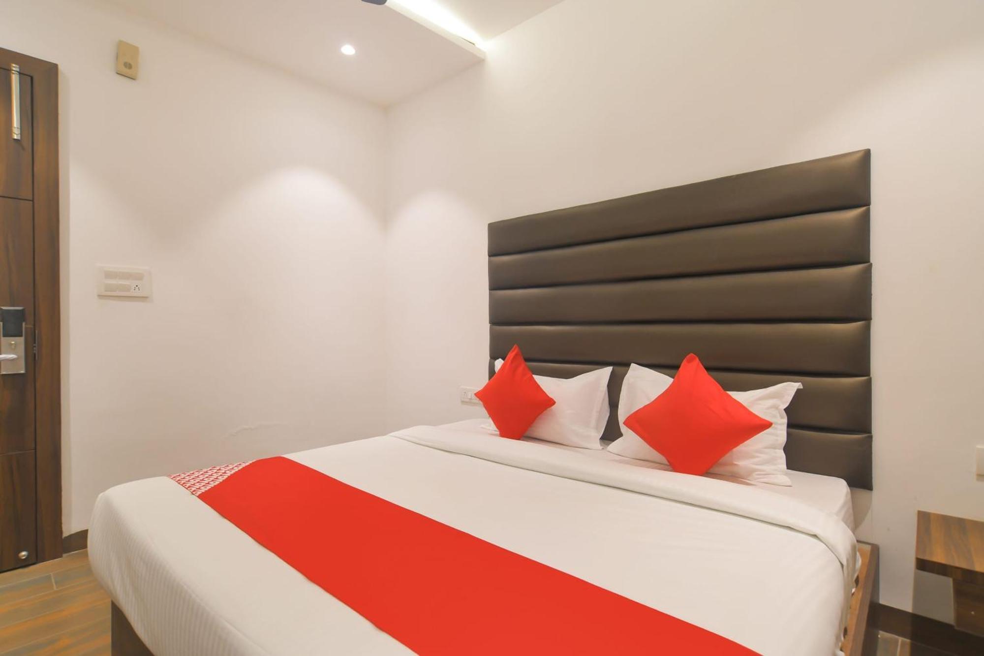 Hotel O Rudraksh Indore Eksteriør bilde